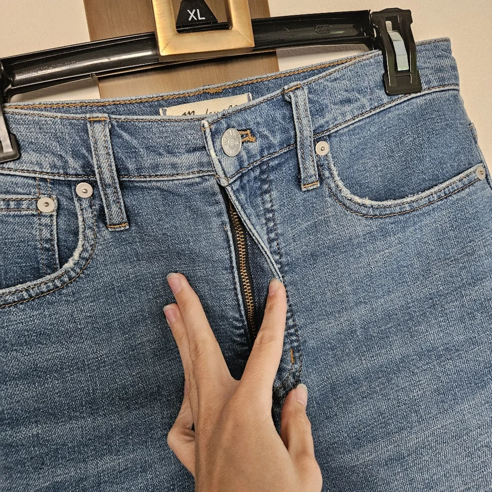 Madewell Medium Wash Slim Demi Boot Cut Jeans NWOT Size 25 - Picture 7 of 9